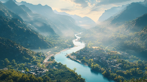 河谷村落晨曦中