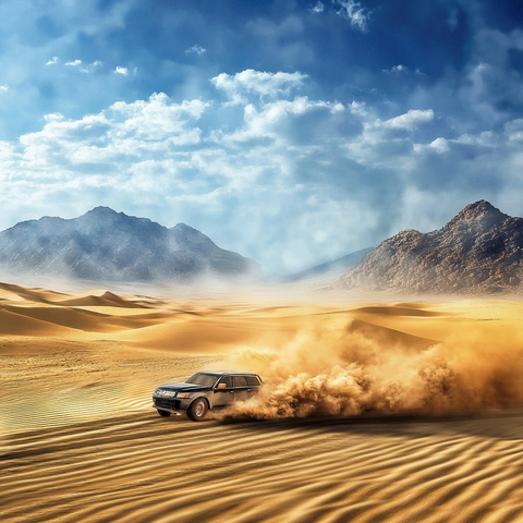 汽车沙漠奔驰扬尘