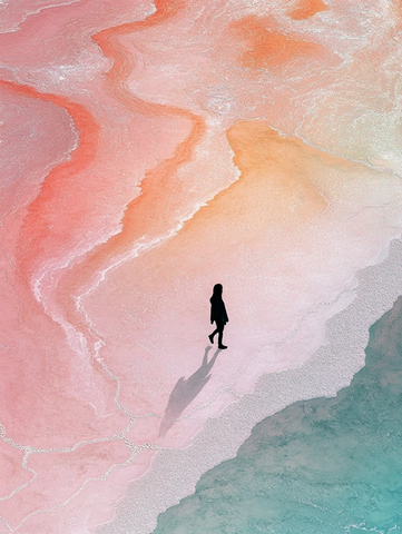 女孩步行盐湖荧光漂流