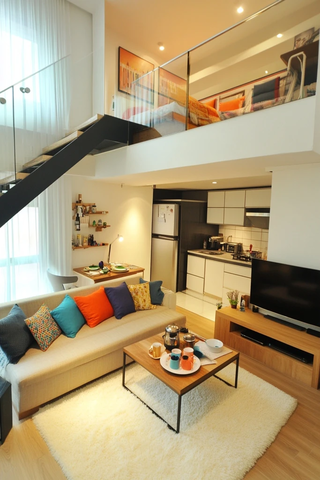 复式公寓楼梯茶具玻璃窗