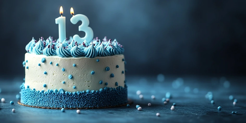 岁生日蛋糕蓝色调细节