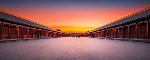 古建筑走廊的夕阳下的壮观景象