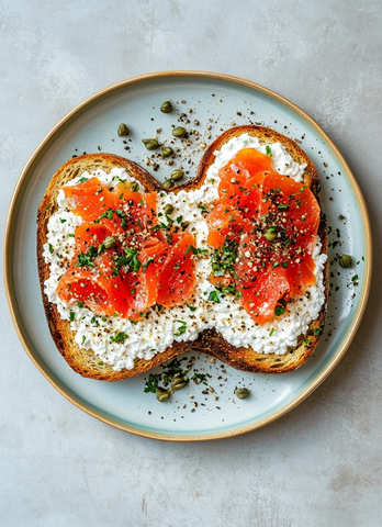 烟熏三文鱼白干酪吐司