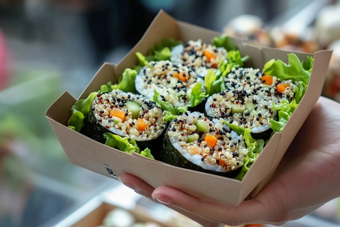 蔬菜卷配藜麦生菜纸盒装