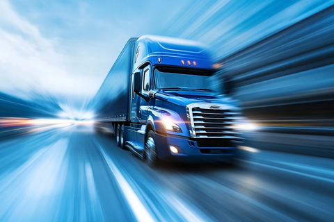 蓝色半挂卡车动态图