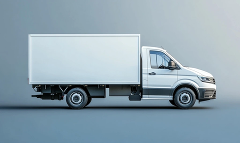 白色箱式货车侧面