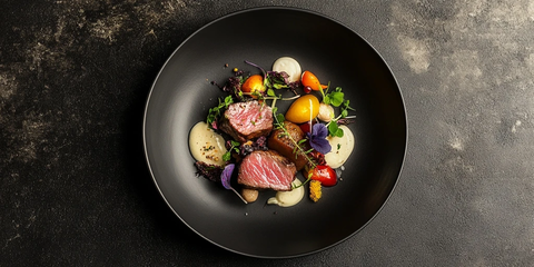 精致料理摆盘展示