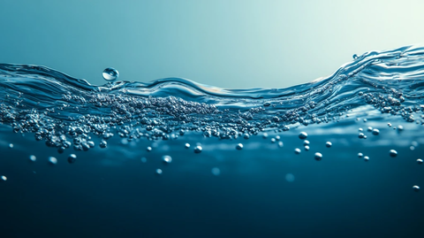 水面气泡反射清晰