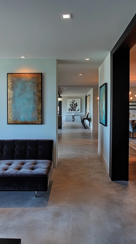 青铜黑灰与薄荷绿客厅