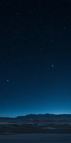沙漠之夜星空剪影