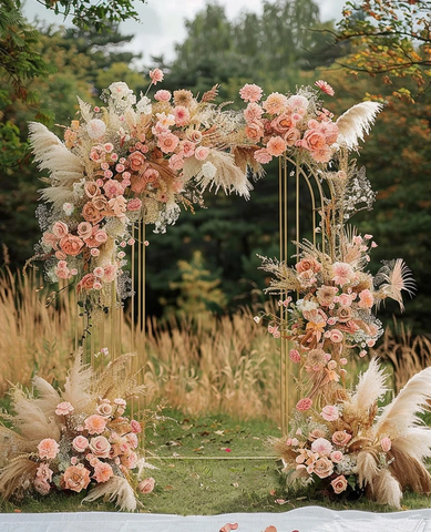 婚礼拱门与粉花