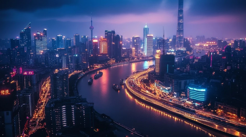 夜幕下的繁华都市河流两岸灯火璀璨