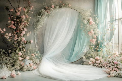 婚礼背景花环与薄纱