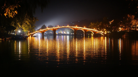 夜晚灯火辉煌的拱形桥夜景