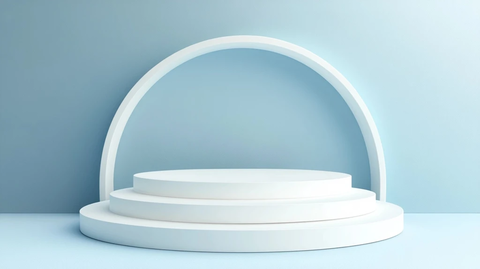 白色圆形讲台与波浪形设计