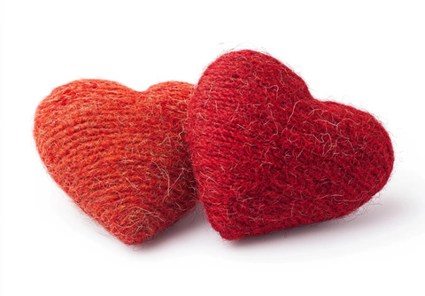 红色心形毛绒玩具