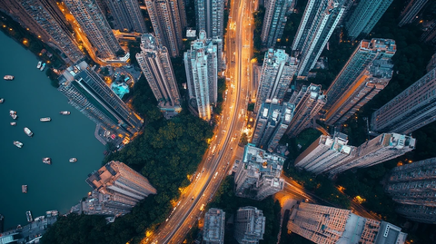城市高层建筑群间的道路夜景航拍