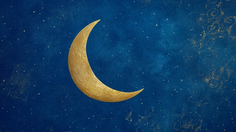 金色新月与星空