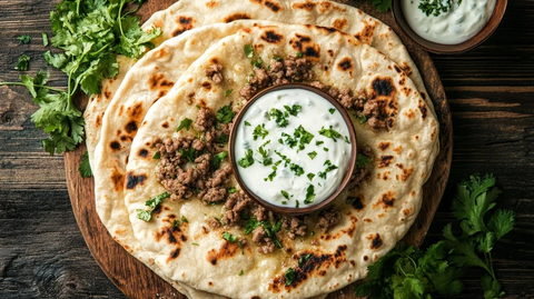 羊肉扁平面包配酸奶