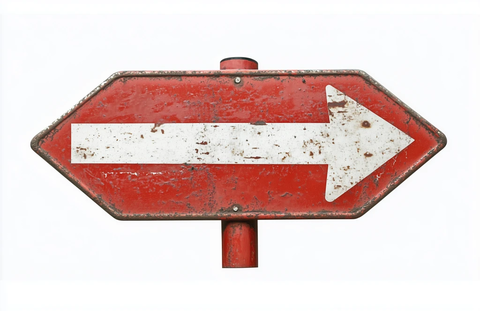 白色背景箭头路标