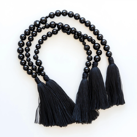 黑珠白底串珠项链