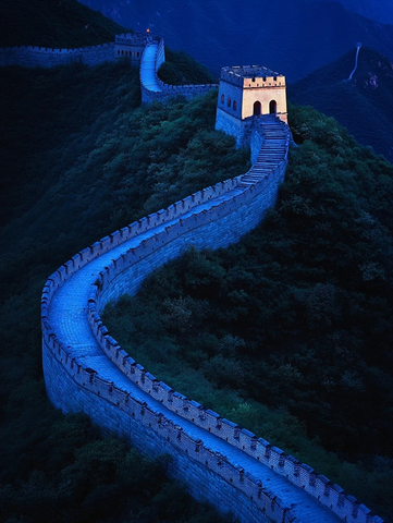 夜幕下的长城