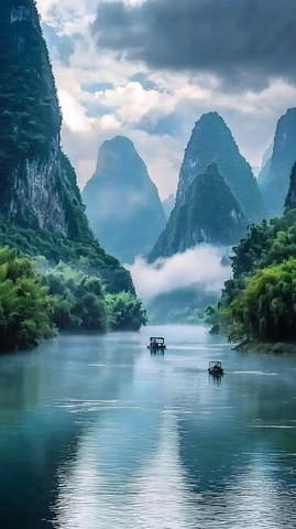 十里画廊镜面河景