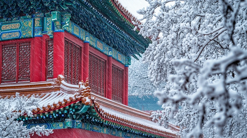 雪中红墙蓝瓦
