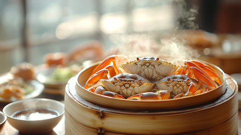蒸锅毛蟹配酱料