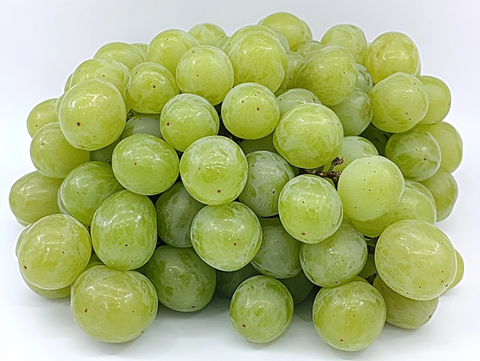 大绿葡萄堆积