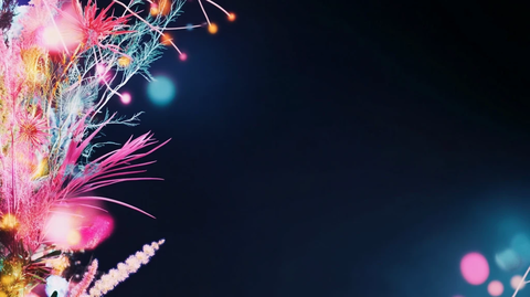 粉光方框右侧边