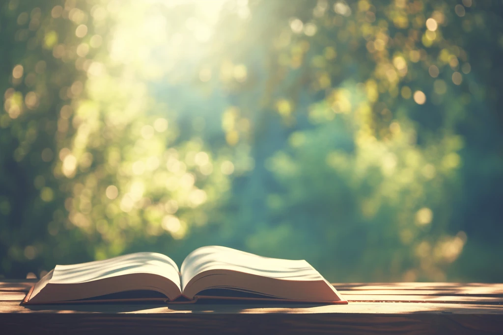 开放书籍静置桌上