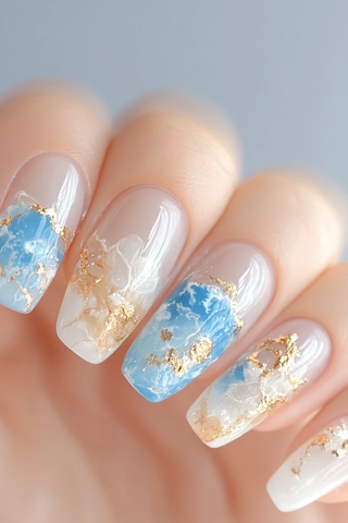 湖面反射天空美甲