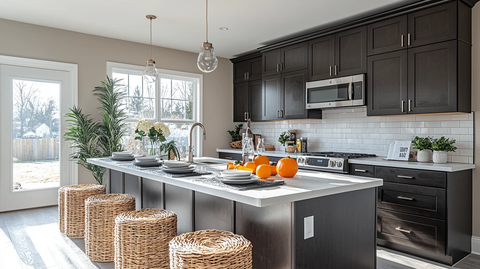 深棕橱柜白色台面