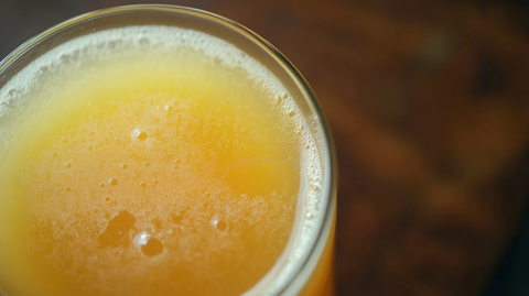 啤酒水珠特写