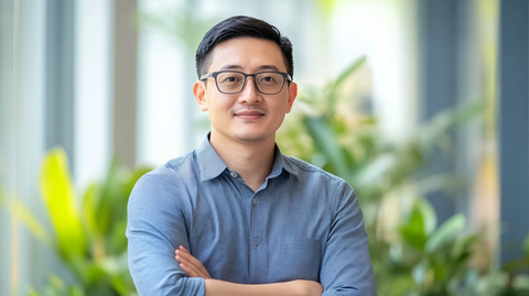 宫保鸡丁配干辣椒脆花生