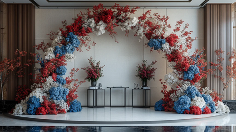 白色拱门与花卉装饰