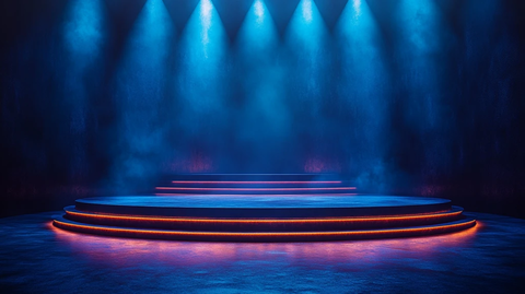 空舞台与聚光灯