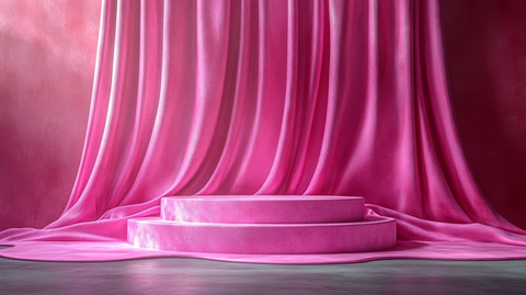 粉色幕布舞台空置