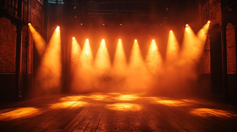 舞台灯光白色棕色奶油色