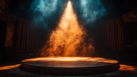 舞台中央聚光灯