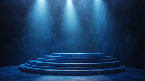 简约舞台与聚光灯