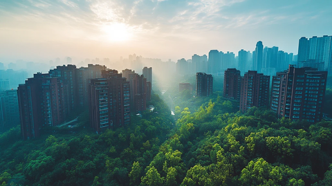 绿树环绕的城市住宅区