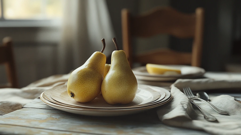 梨子陶瓷餐具静物