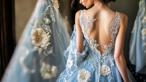 浅蓝色婚纱