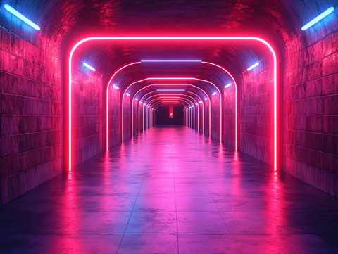 流光溢彩的霓虹灯走廊