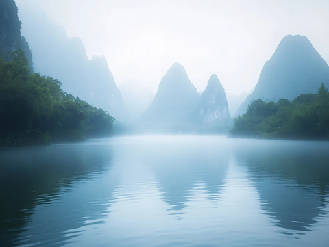 漓江雾色