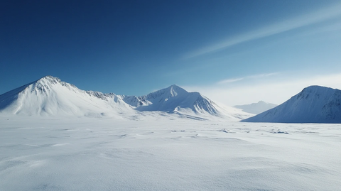 蓝天白云雪山桌面壁纸