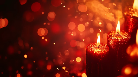 黑夜里的红蜡烛