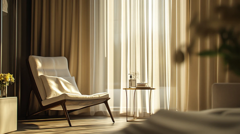 黄色室内暖光太阳光